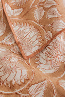 Linen Liliana Tablecloth