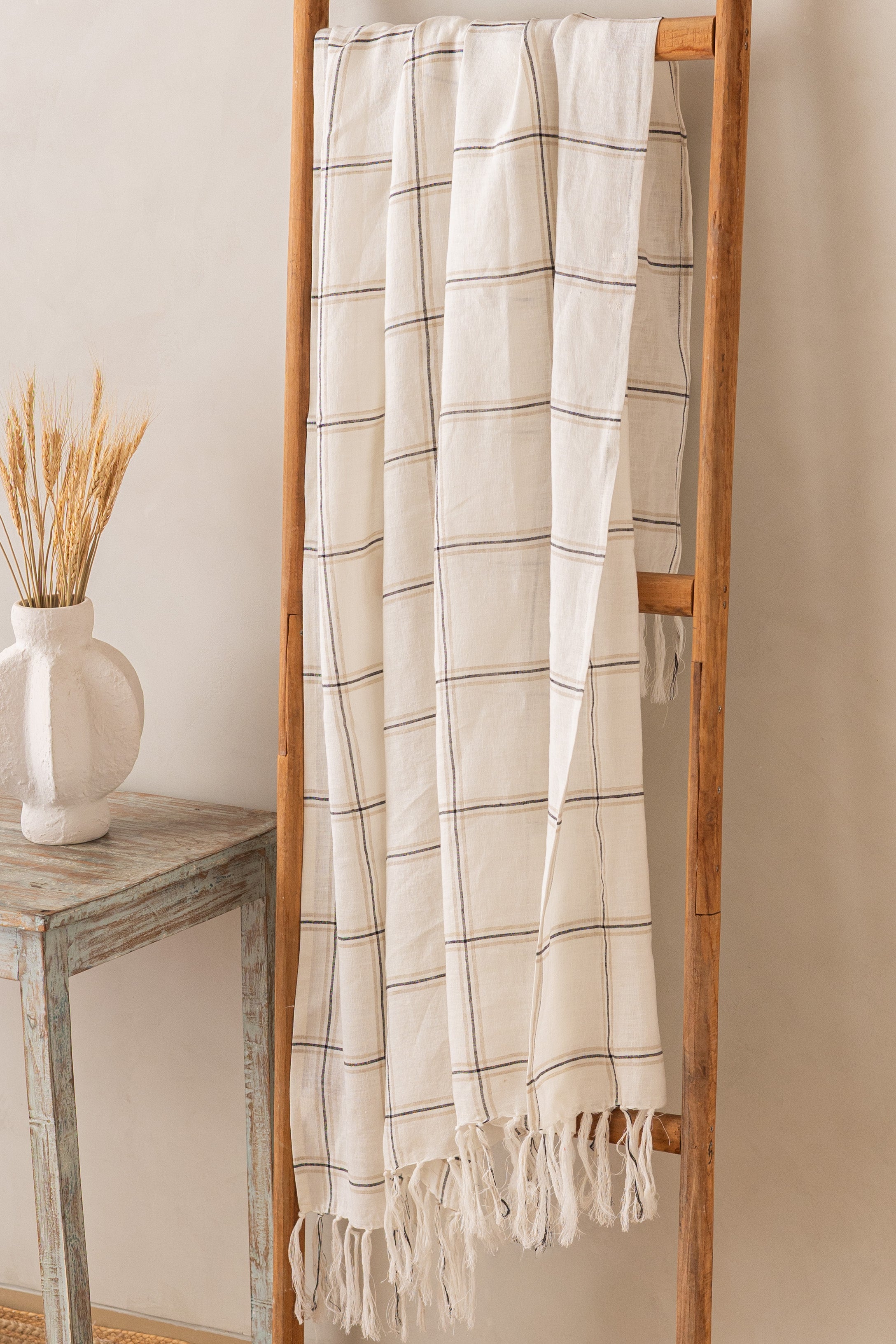 Linen Cosette Throw