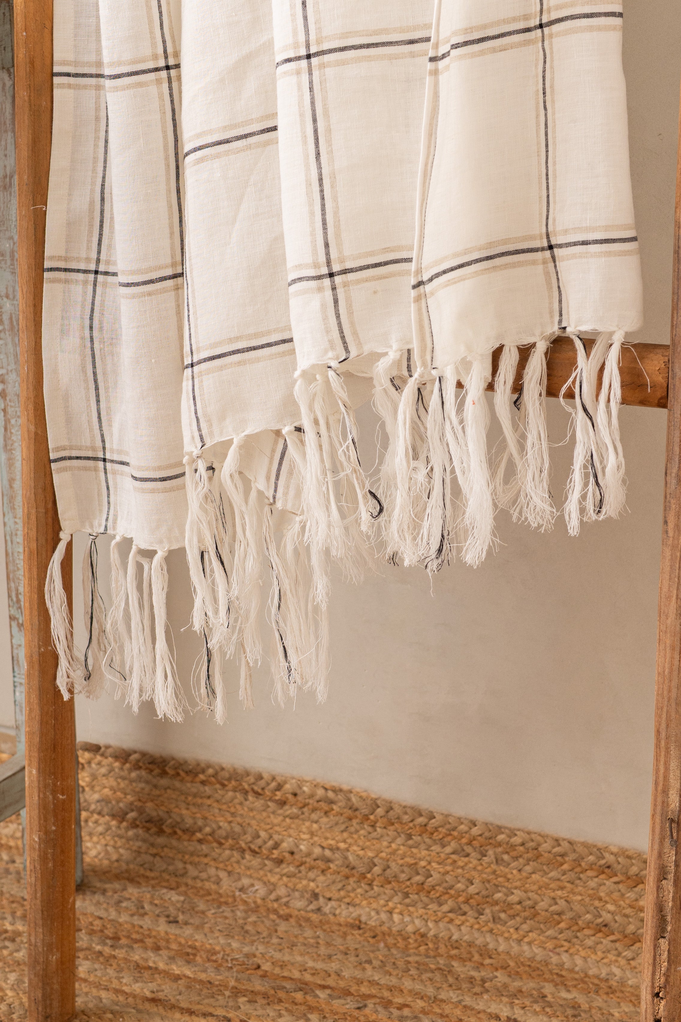 Linen Cosette Throw