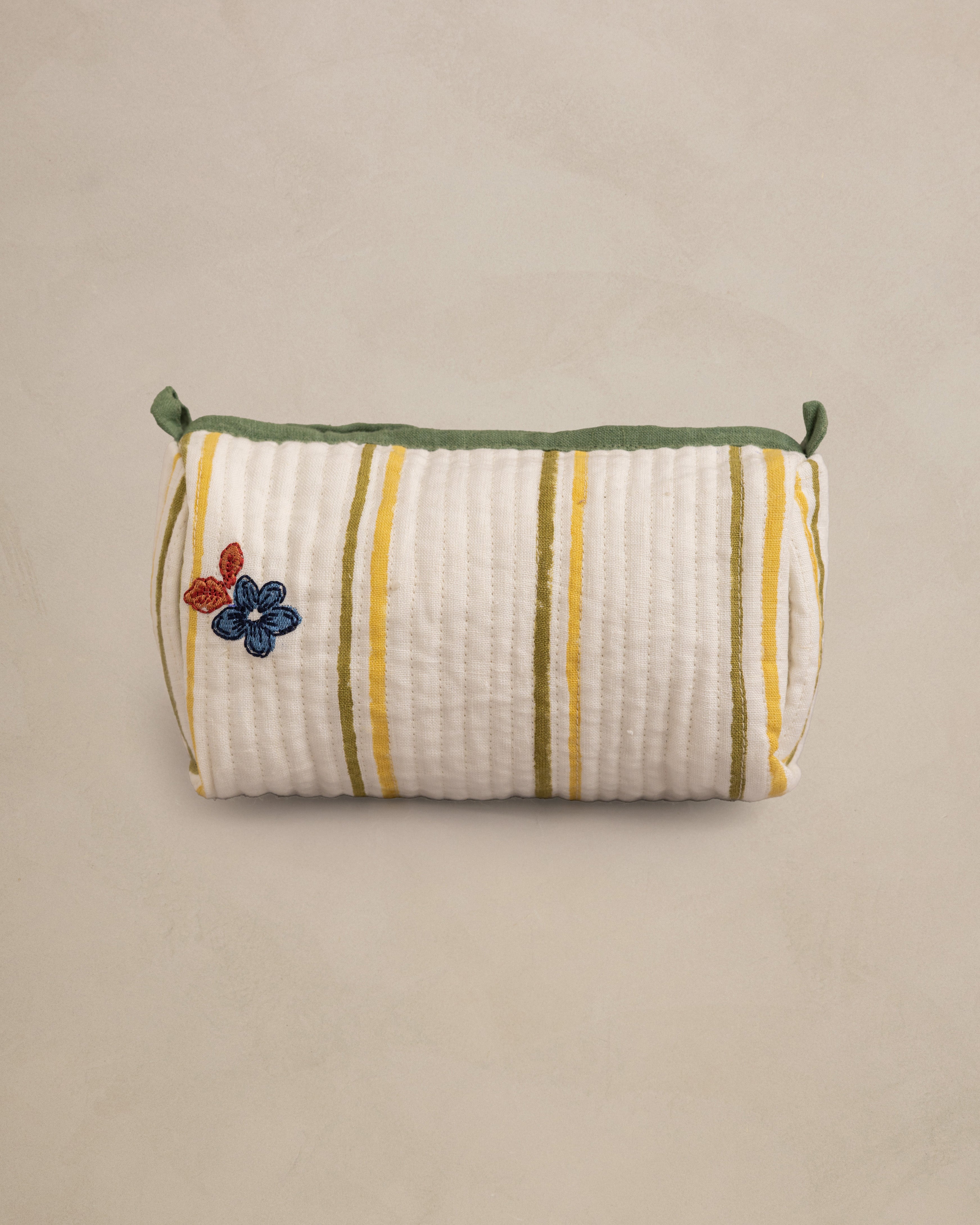 Linen Bloom Quilted Pouch