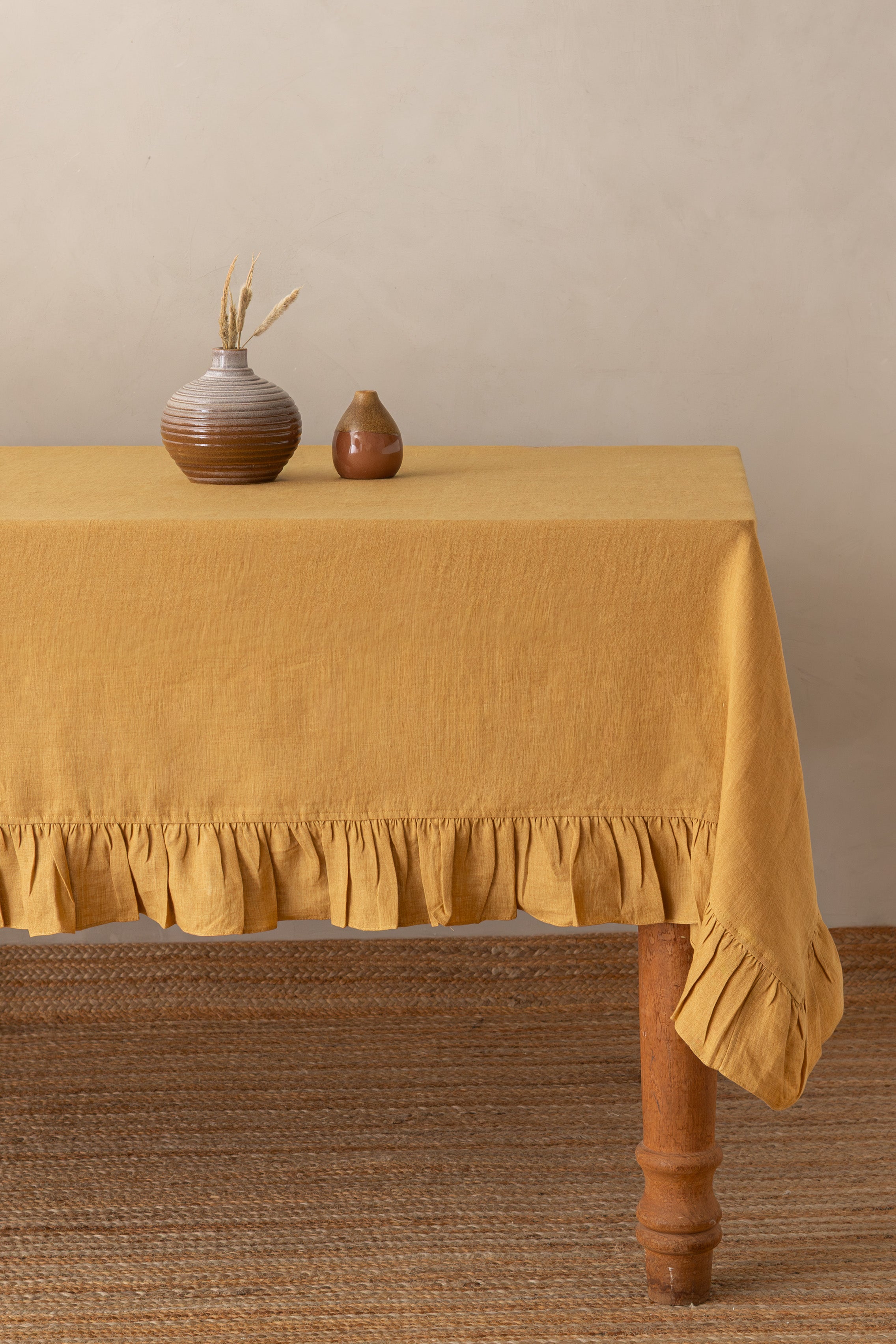 Linen Ruffle Medley Tablecloth