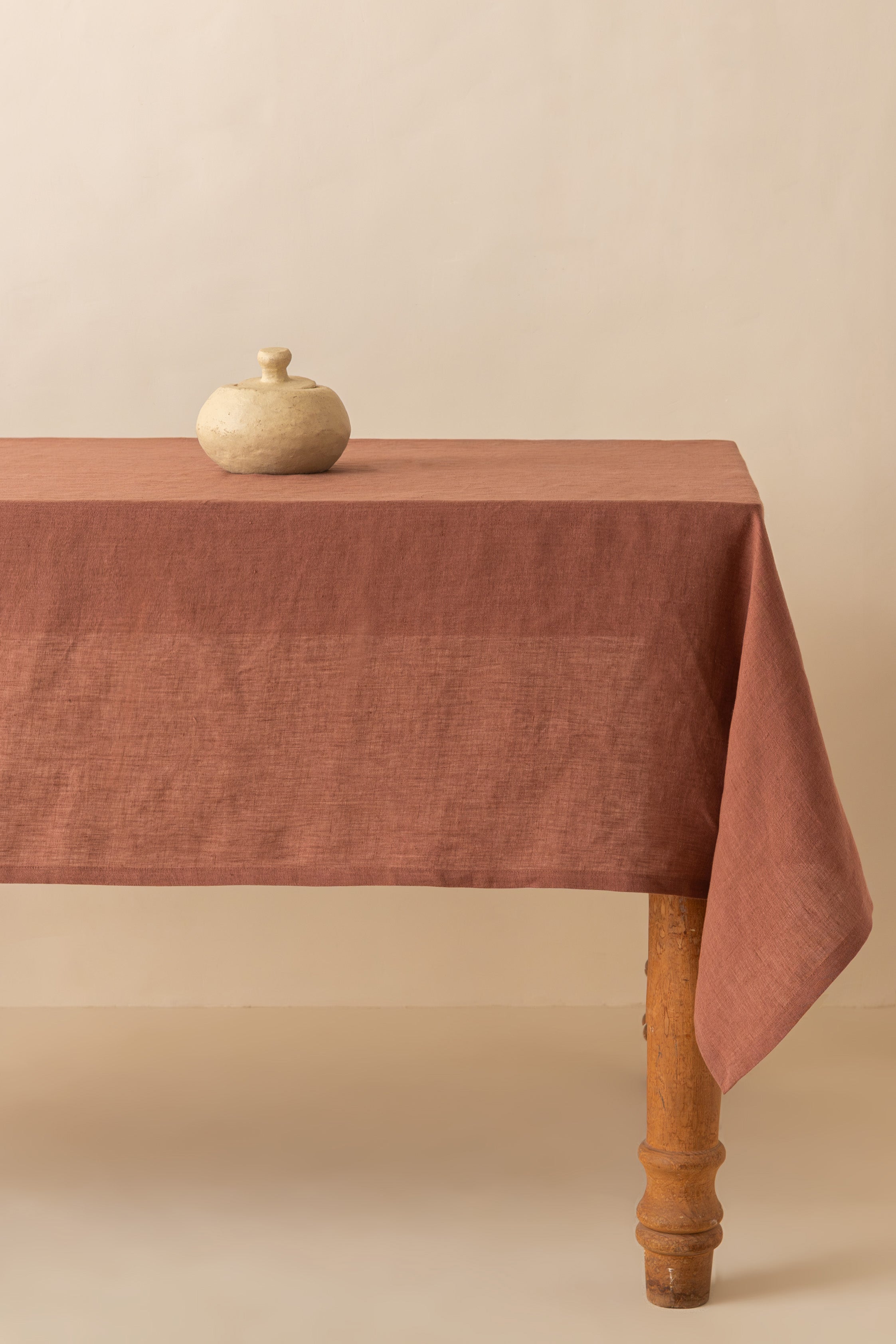 Linen Slumber Solid Tablecloth