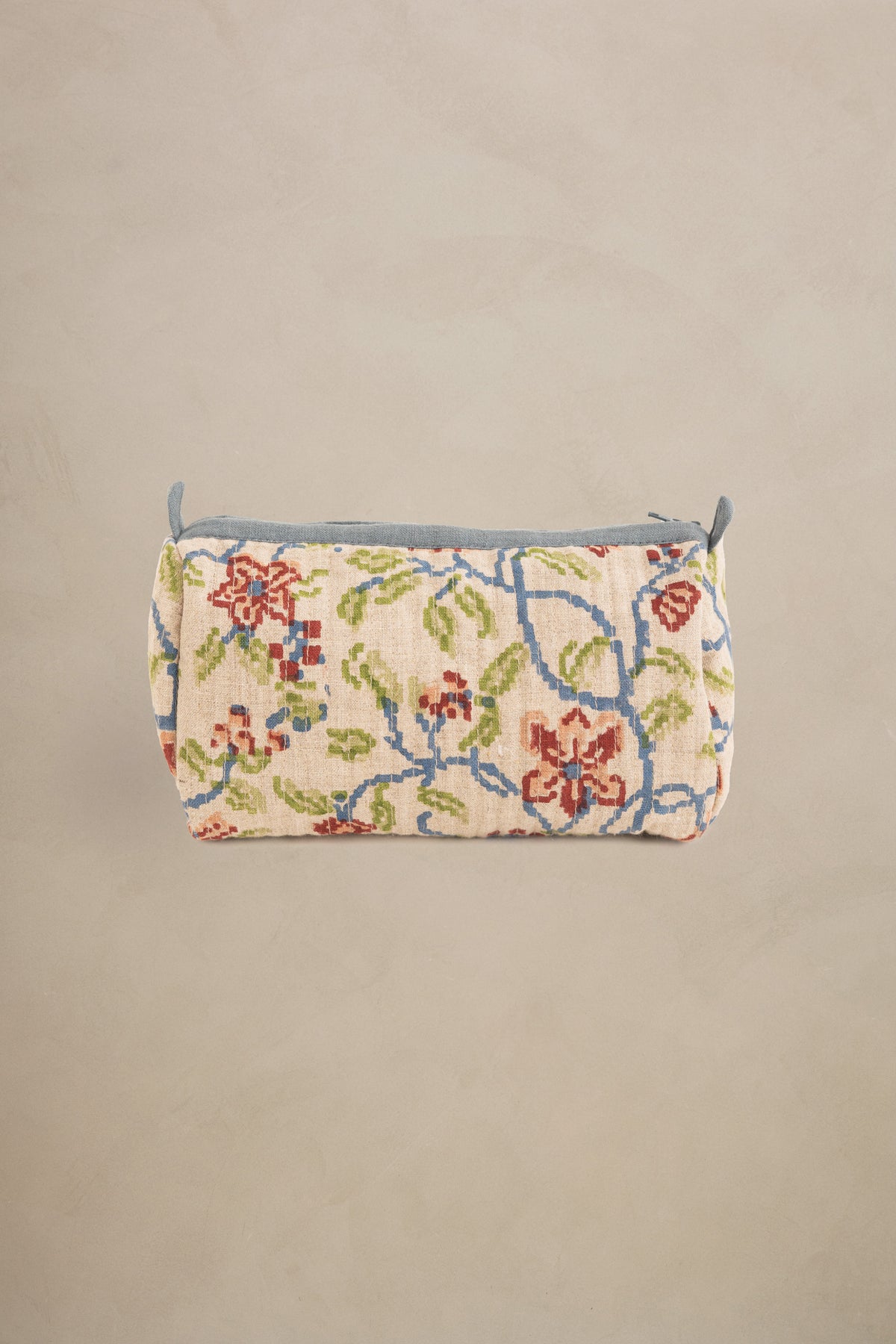 Linen Fiora Quilted Pouch