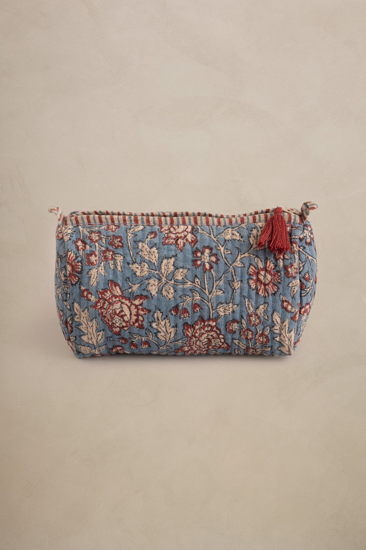 Linen Velma Quilted Pouch