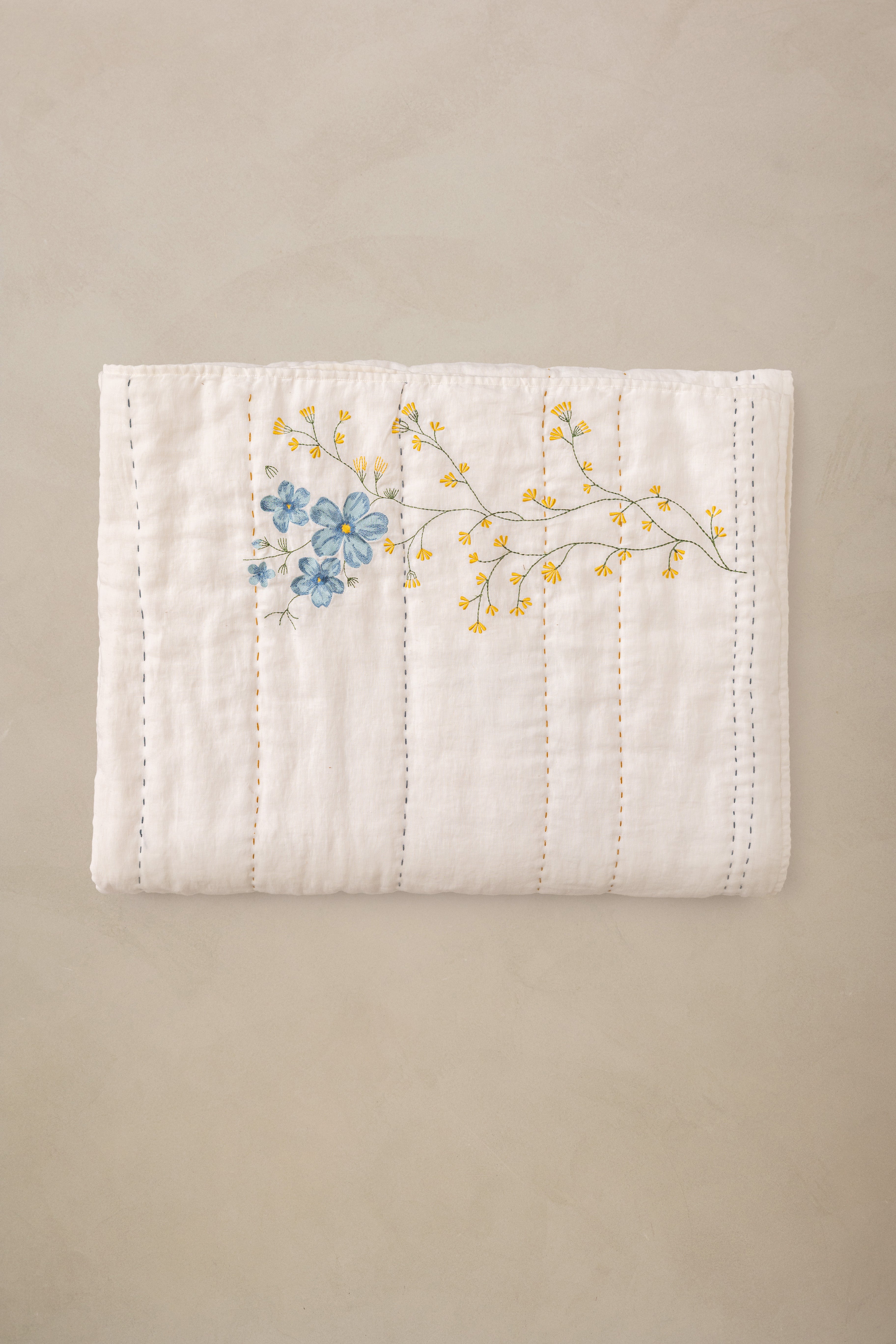 Linen Tendril Quilt