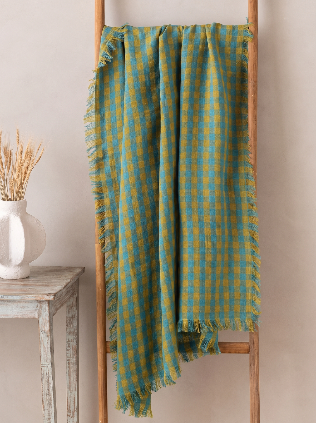 Linen Rosado Throw