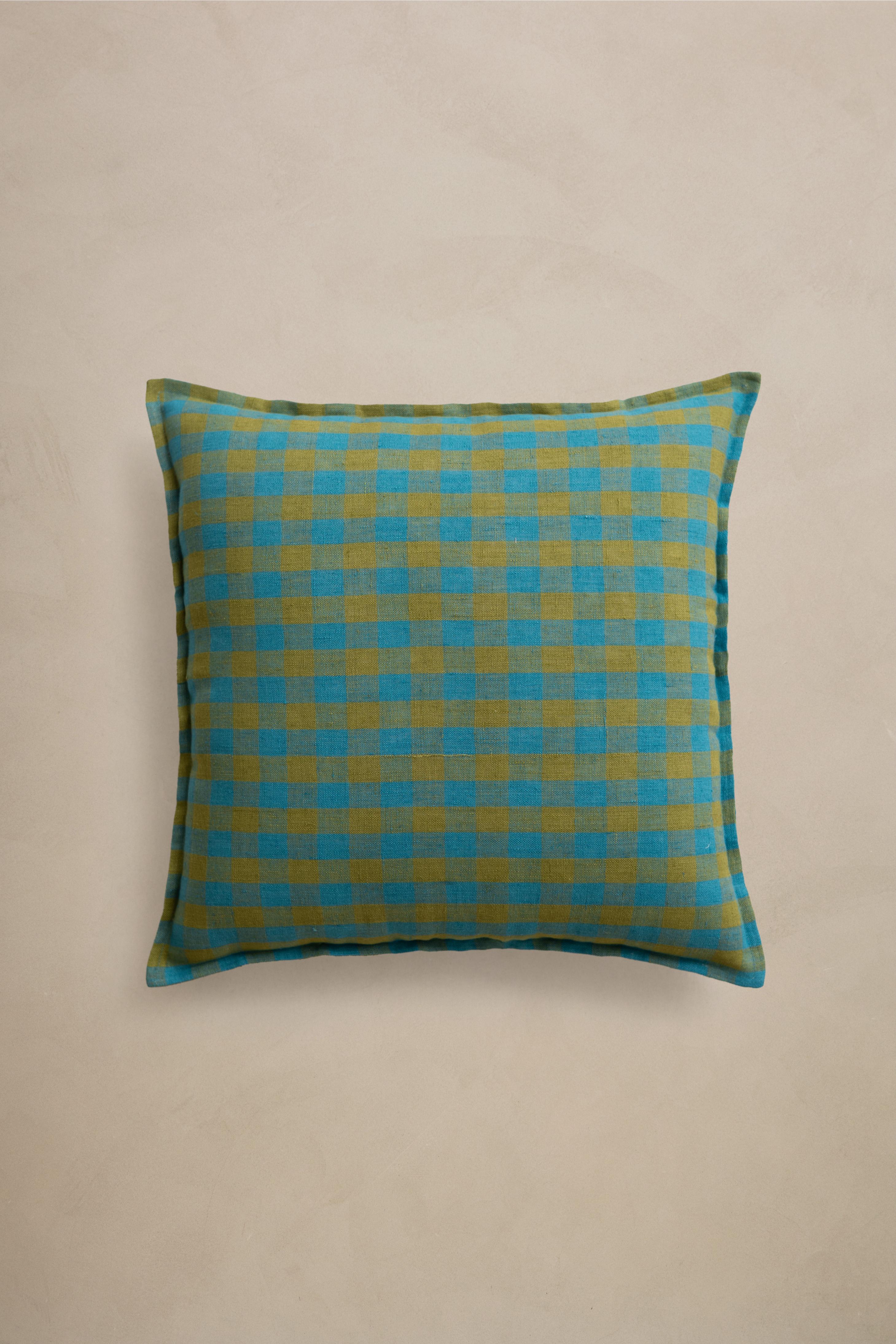 Linen Rosado Cushion Cover