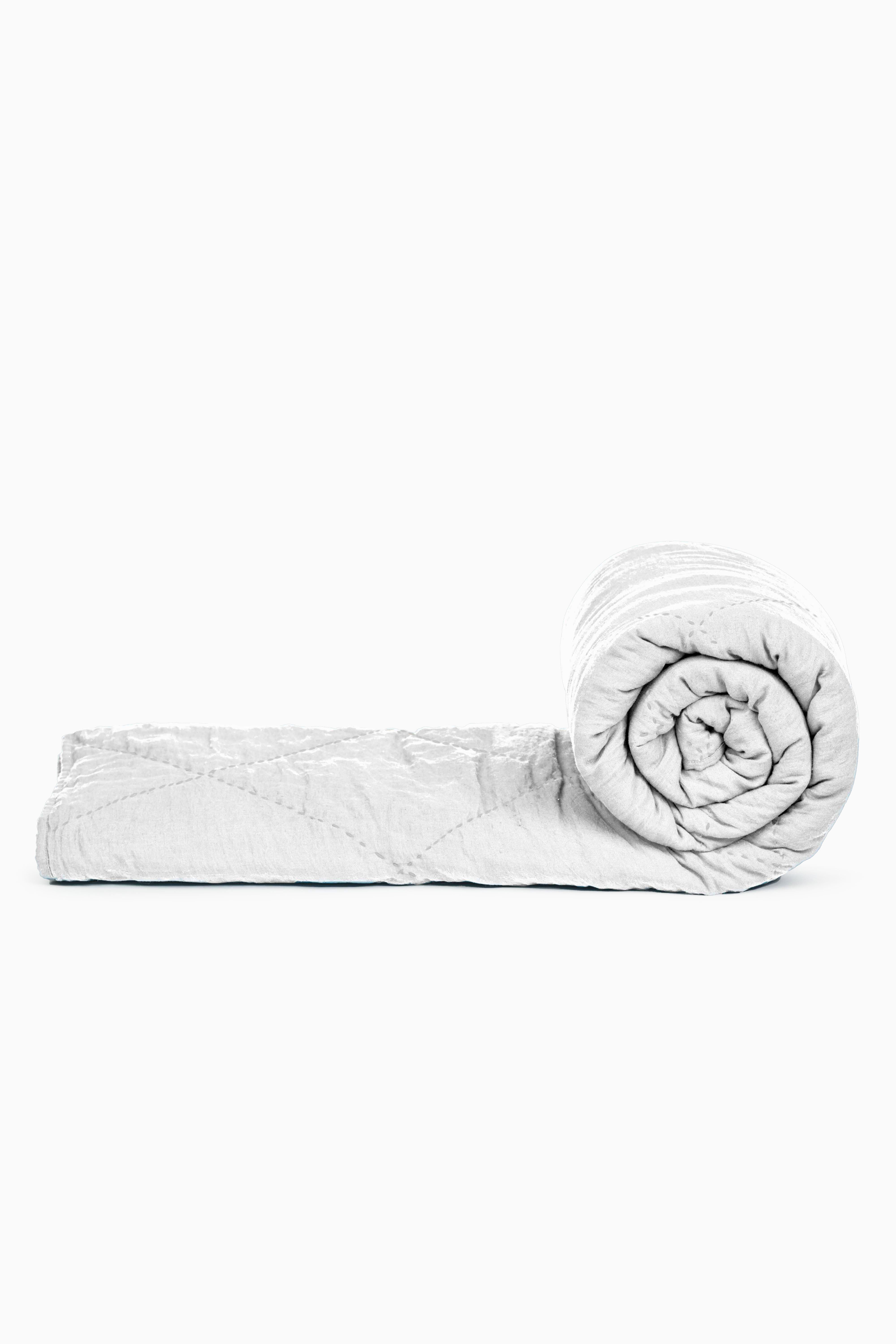 Linen Monotone Hand Quilted Quilt