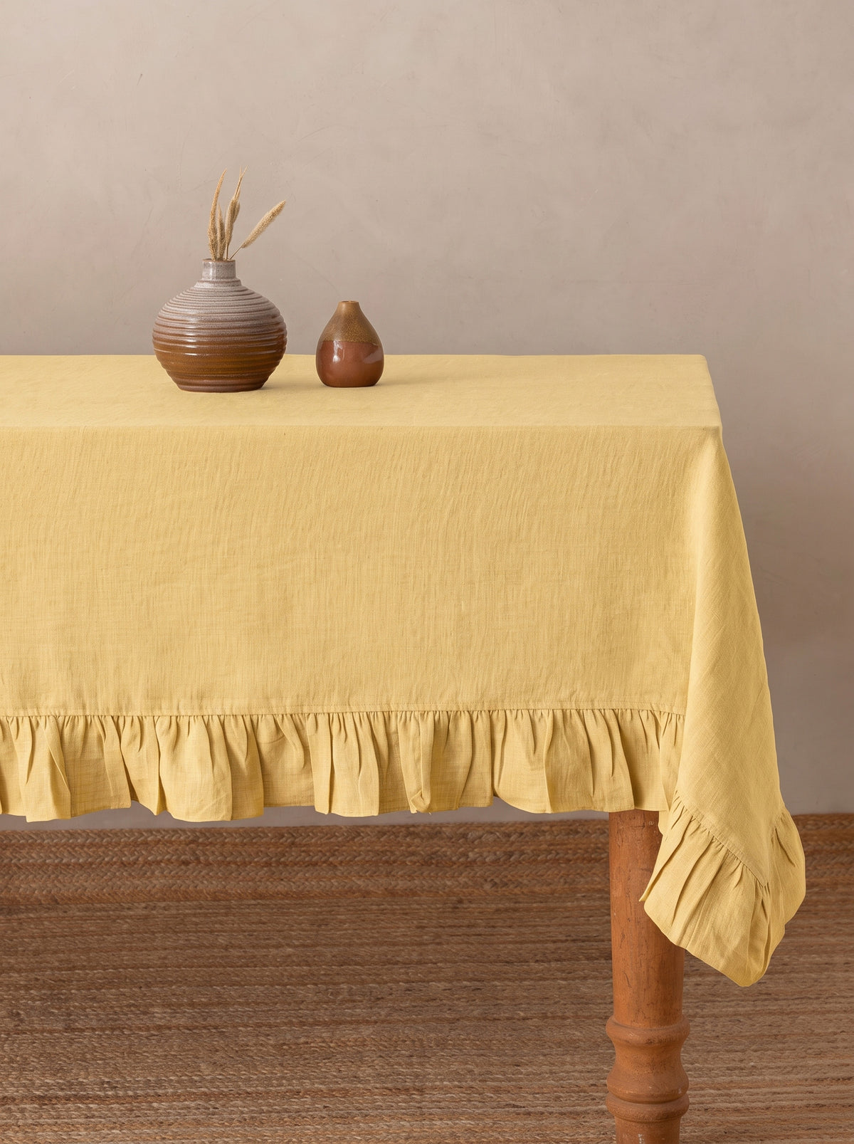 Linen Ruffle Medley Tablecloth